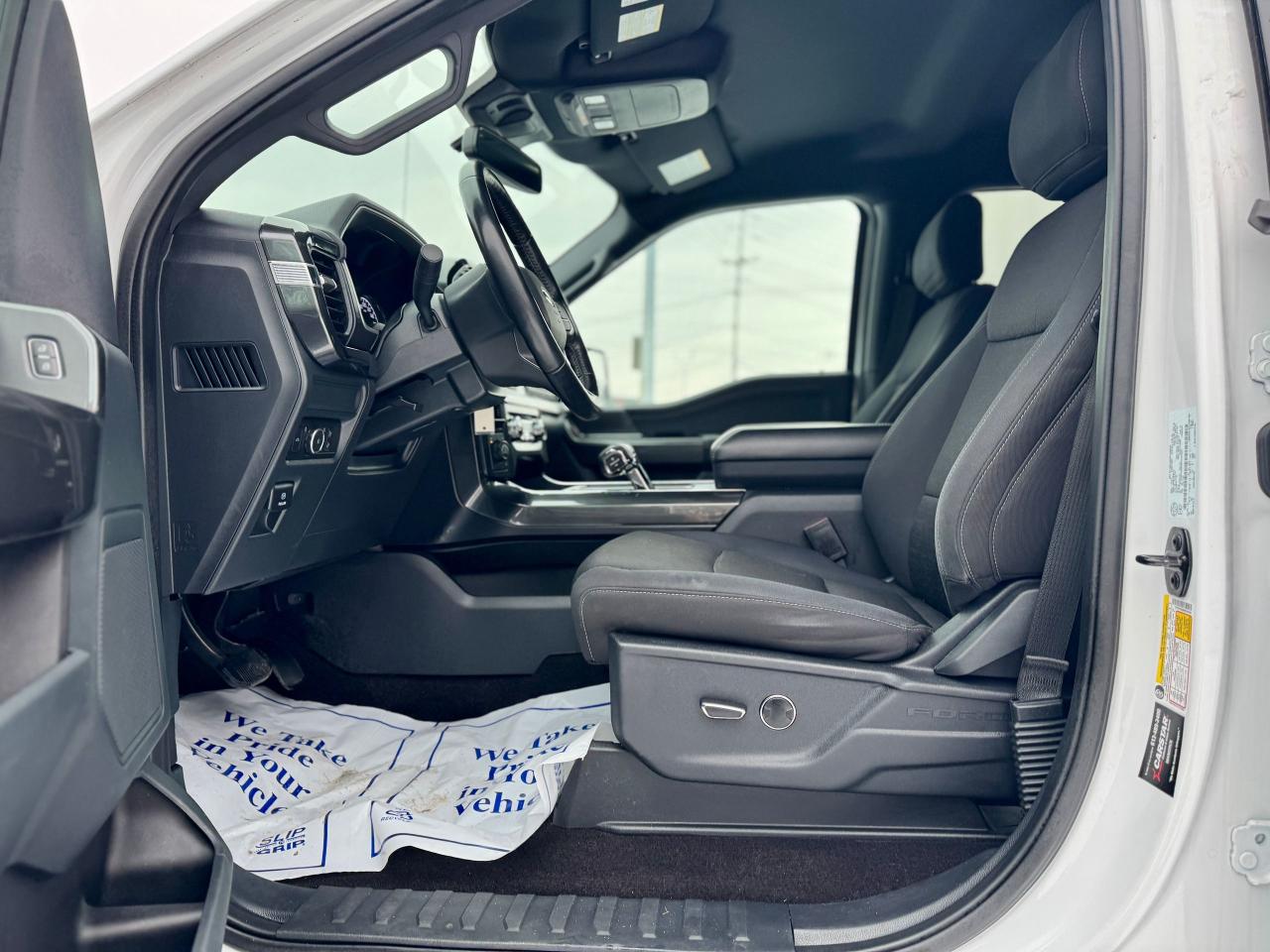 2021 Ford F-150 XLT 4WD 3.5L V6 Ecoboost Clean Carfax | Low Kms Photo