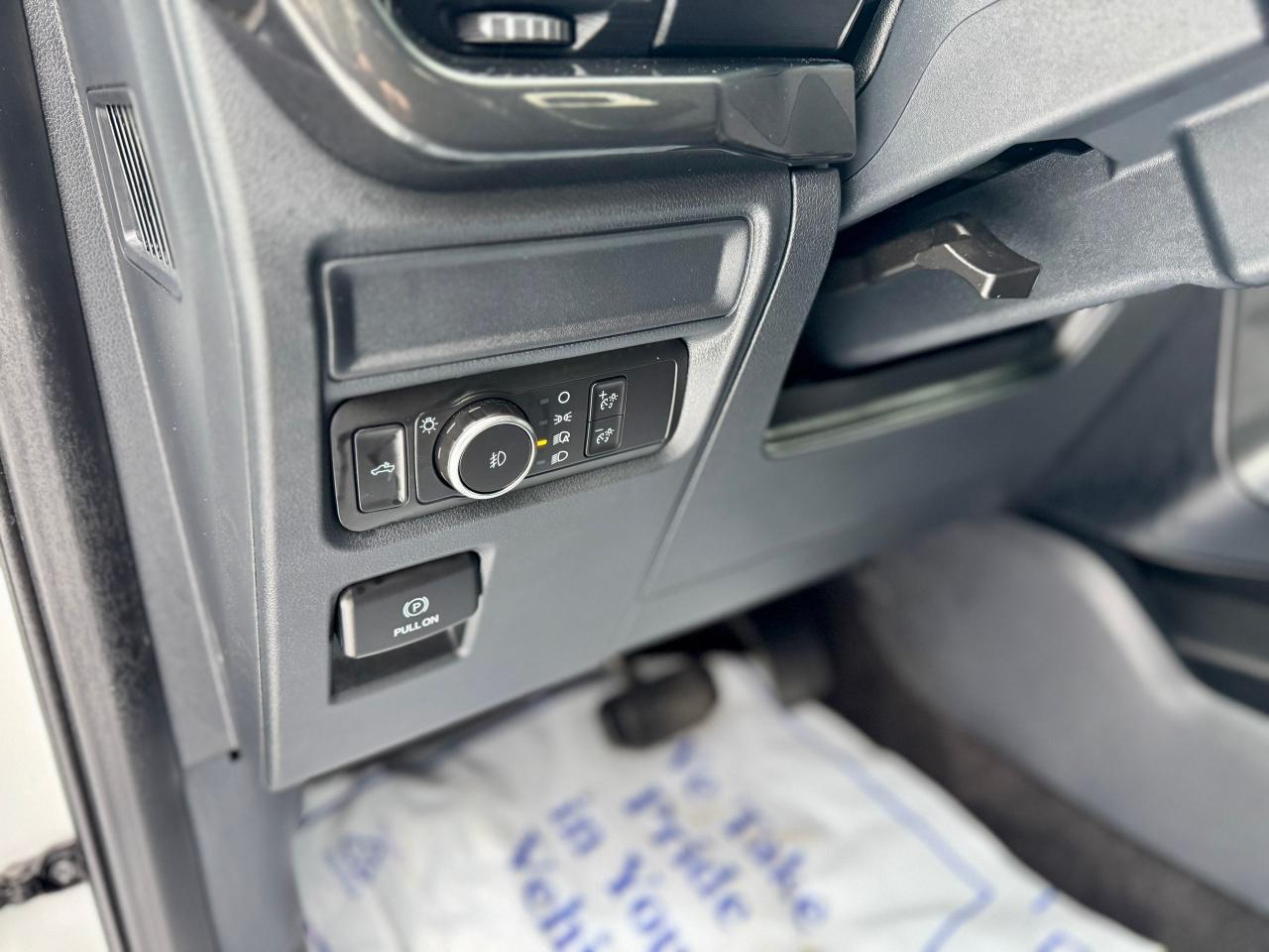 2021 Ford F-150 XLT 4WD 3.5L V6 Ecoboost Clean Carfax | Low Kms Photo