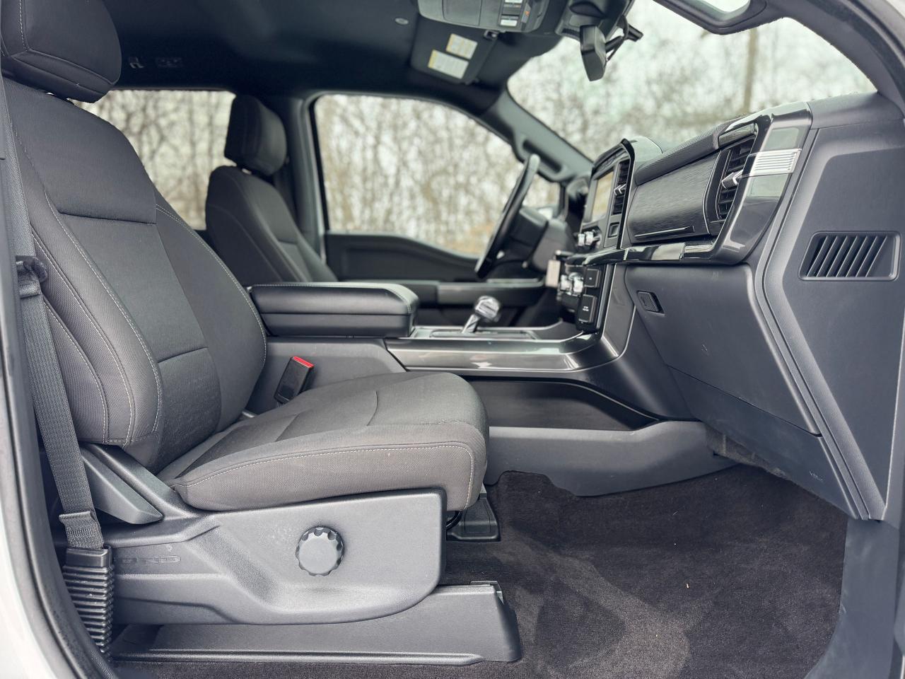 2021 Ford F-150 XLT 4WD 3.5L V6 Ecoboost Clean Carfax | Low Kms Photo