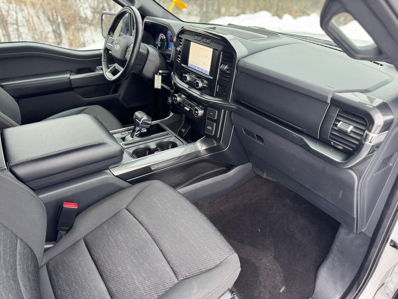 2021 Ford F-150 XLT 4WD 3.5L V6 Ecoboost Clean Carfax | Low Kms Photo