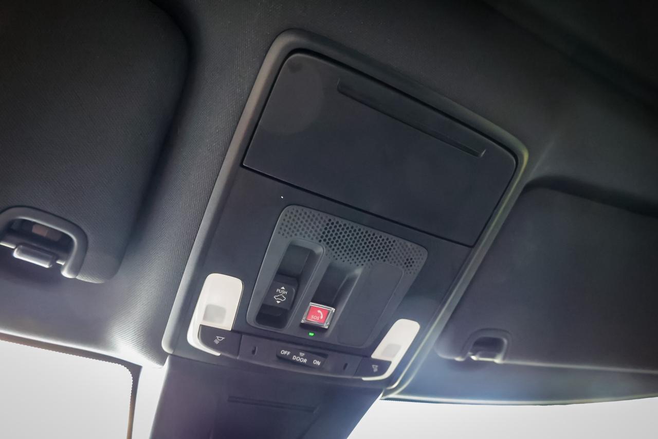 2025 Honda Civic Hybrid Sport Touring 4dr Sedan Photo