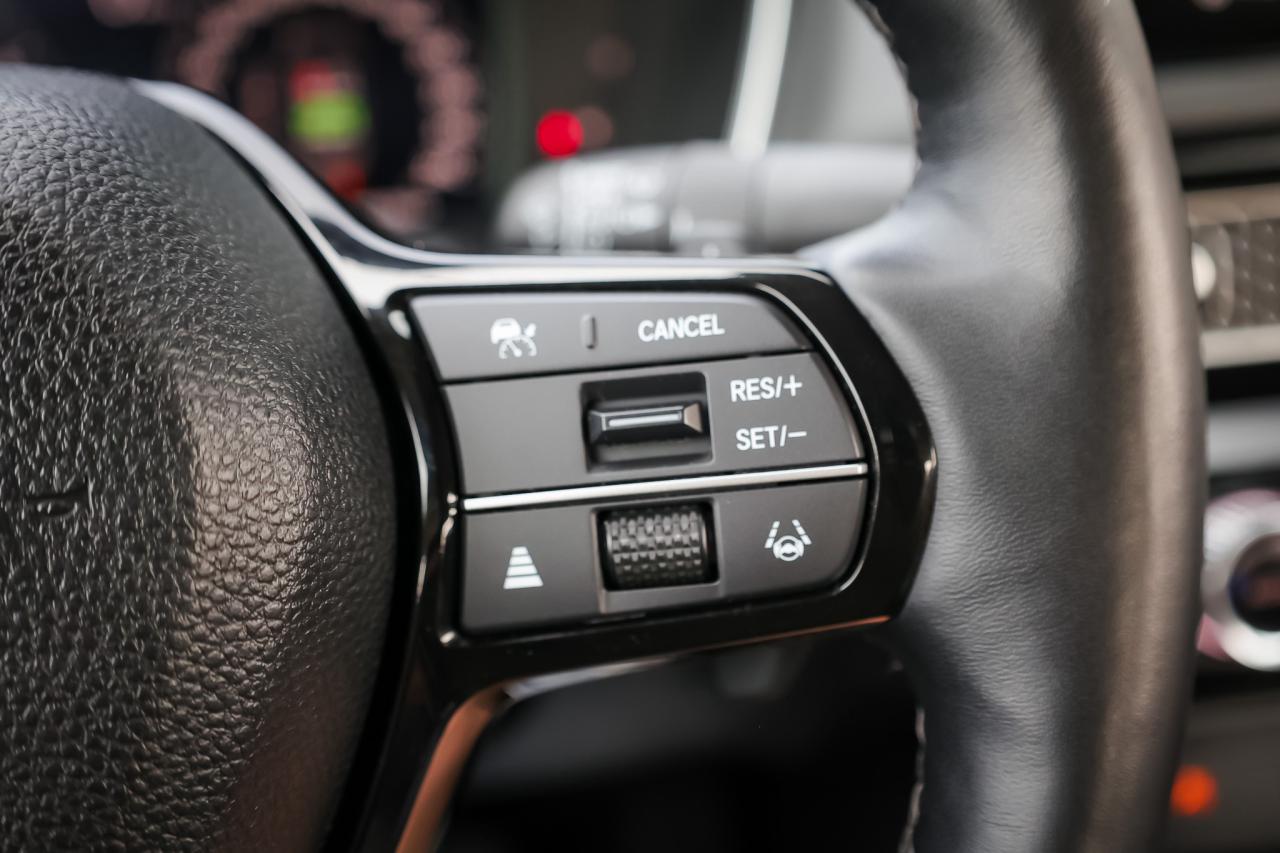 2024 Honda Civic Touring 4dr Sedan Photo