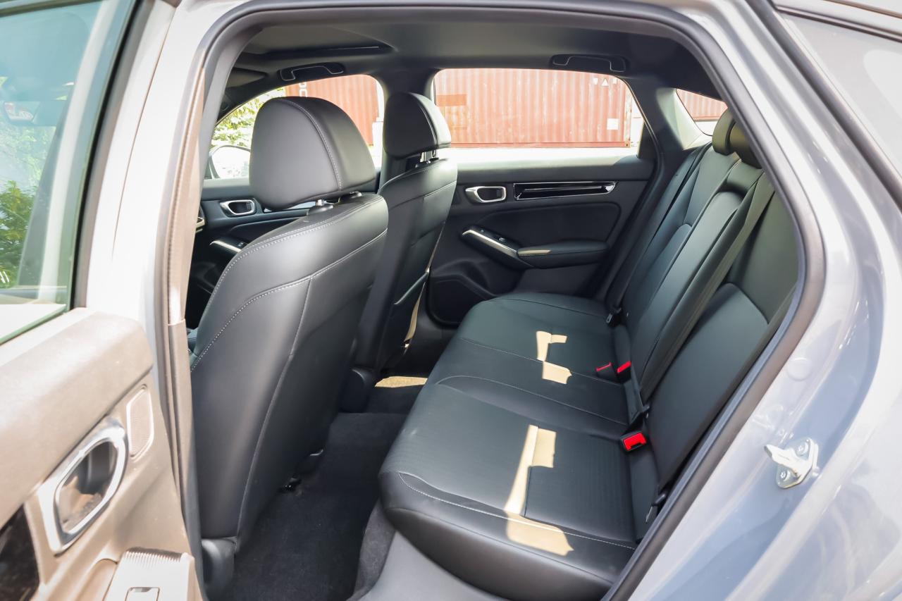 2025 Honda Civic Hybrid Sport Touring 4dr Sedan Photo