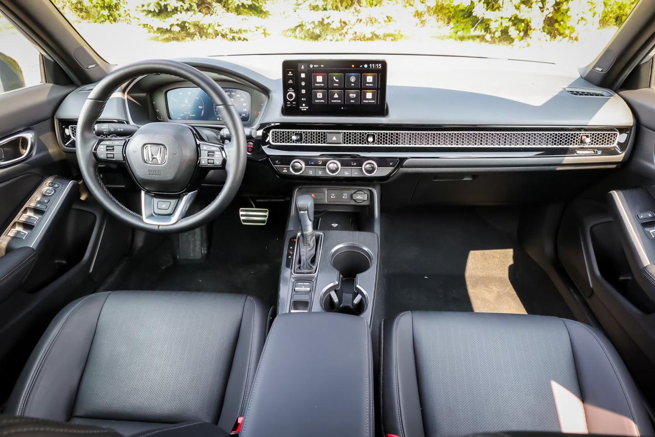 2025 Honda Civic Hybrid Sport Touring 4dr Sedan Photo