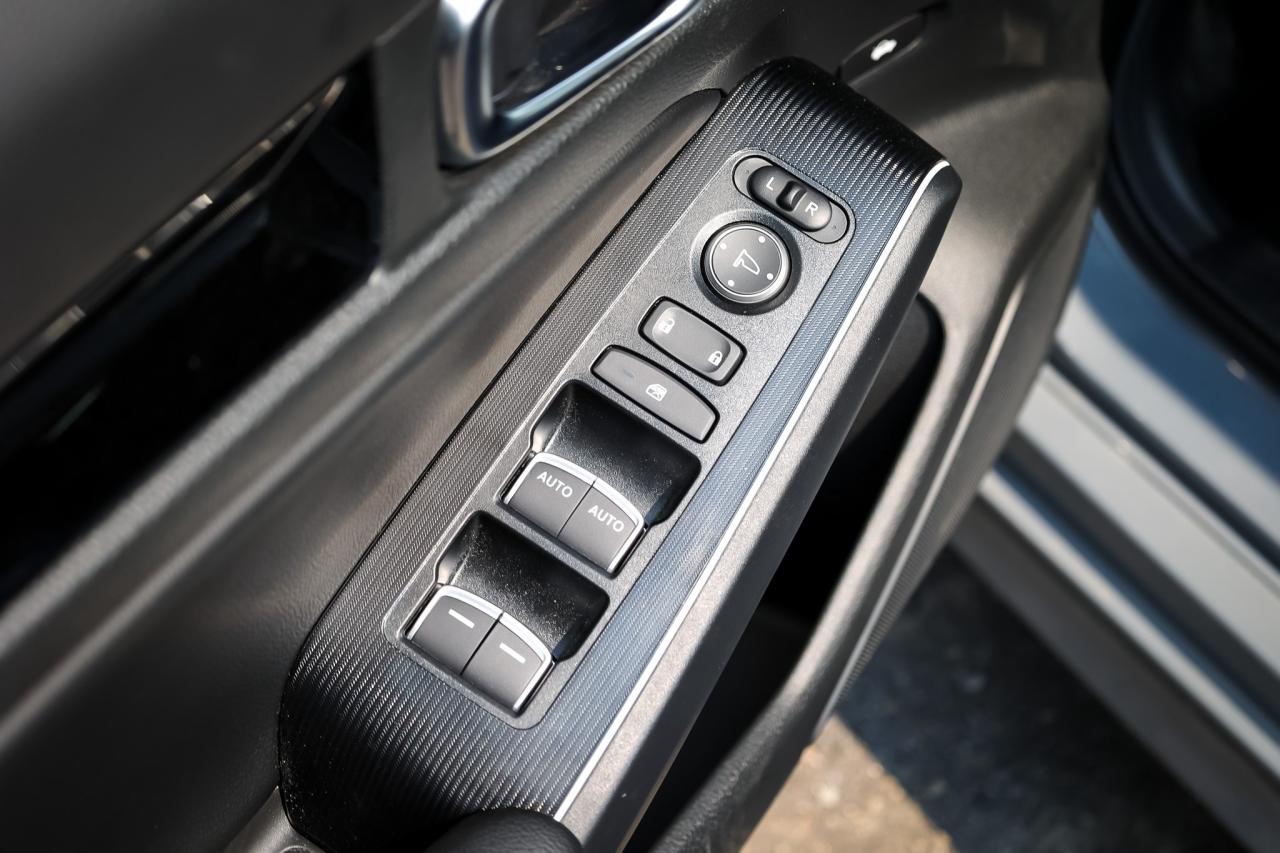 2025 Honda Civic Hybrid Sport Touring 4dr Sedan Photo