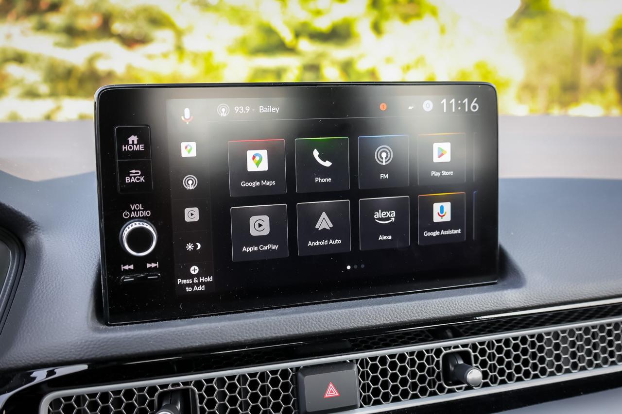 2025 Honda Civic Hybrid Sport Touring 4dr Sedan Photo