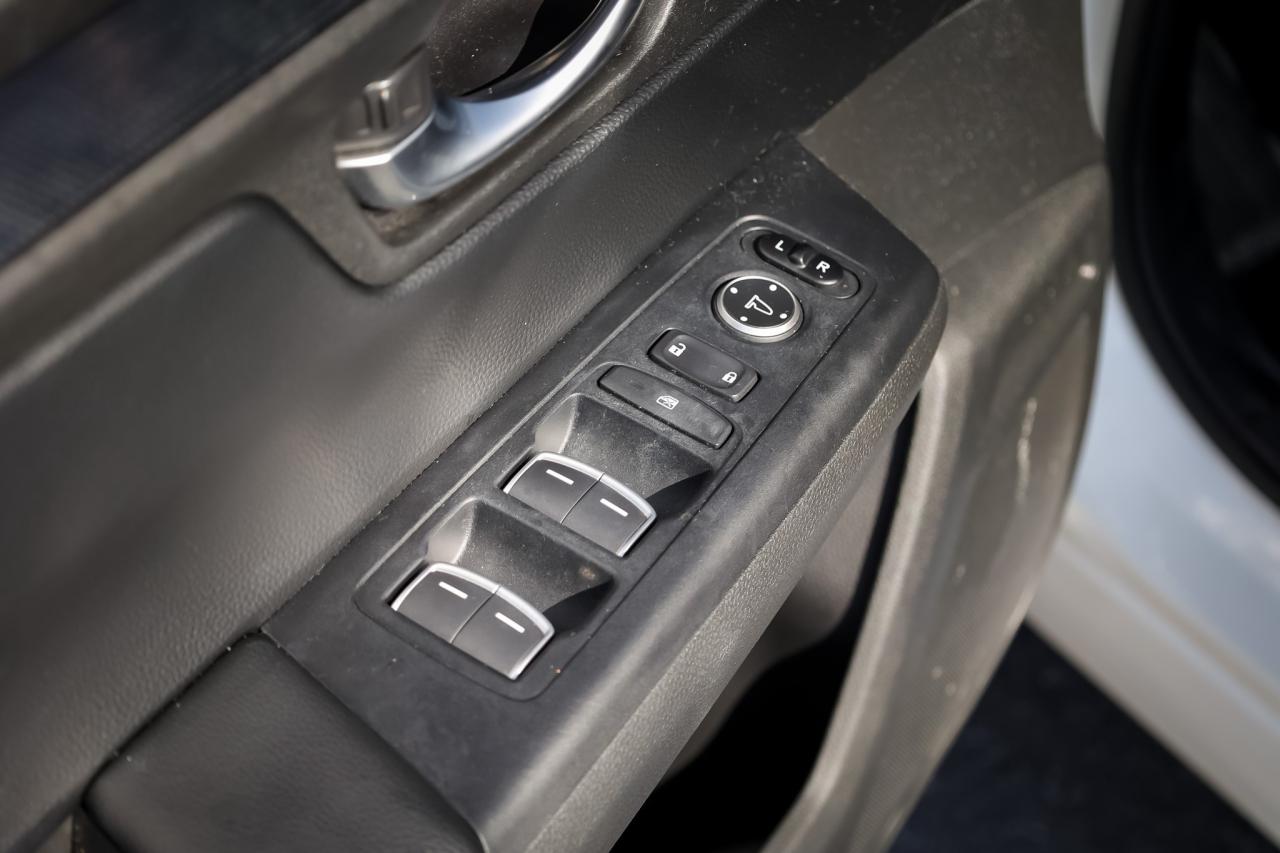 2024 Honda CR-V Hybrid EX-L 4dr All-Wheel Drive Photo