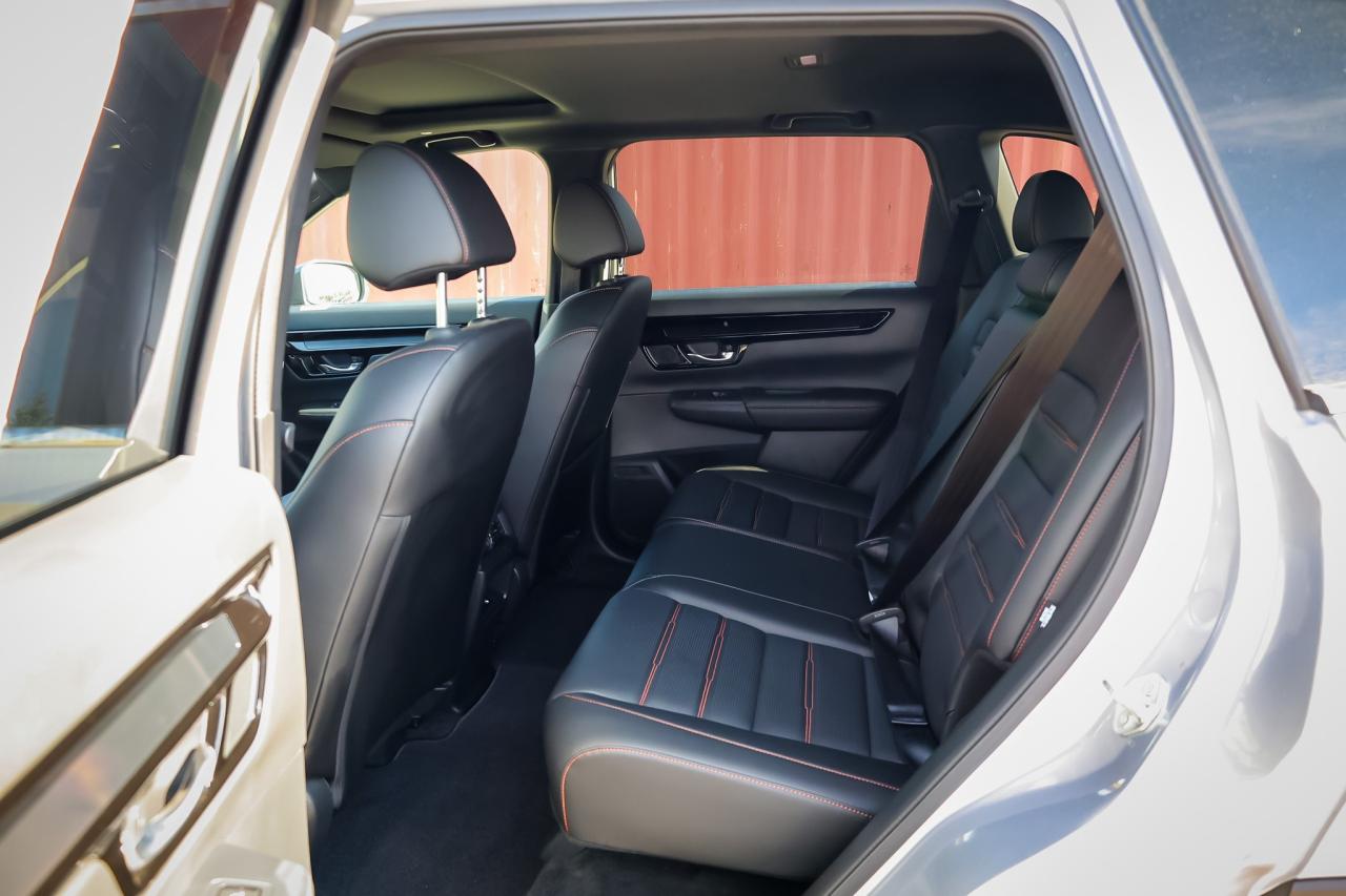 2025 Honda CR-V Hybrid Touring 4dr All-Wheel Drive Photo