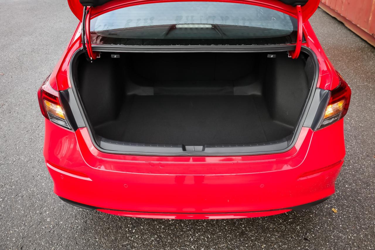 2025 Honda Civic Hybrid Sport Touring 4dr Sedan Photo