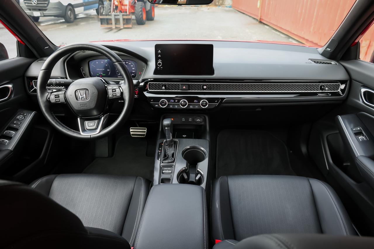 2025 Honda Civic Hybrid Sport Touring 4dr Sedan Photo