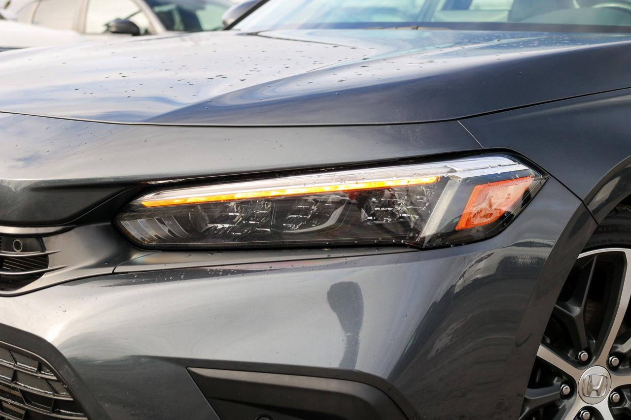 2022 Honda Civic Touring 4dr Sedan Photo