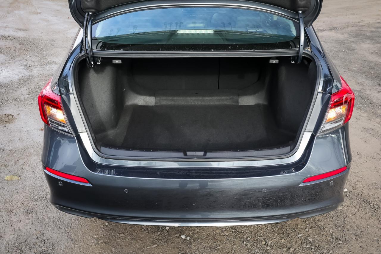 2022 Honda Civic Touring 4dr Sedan Photo