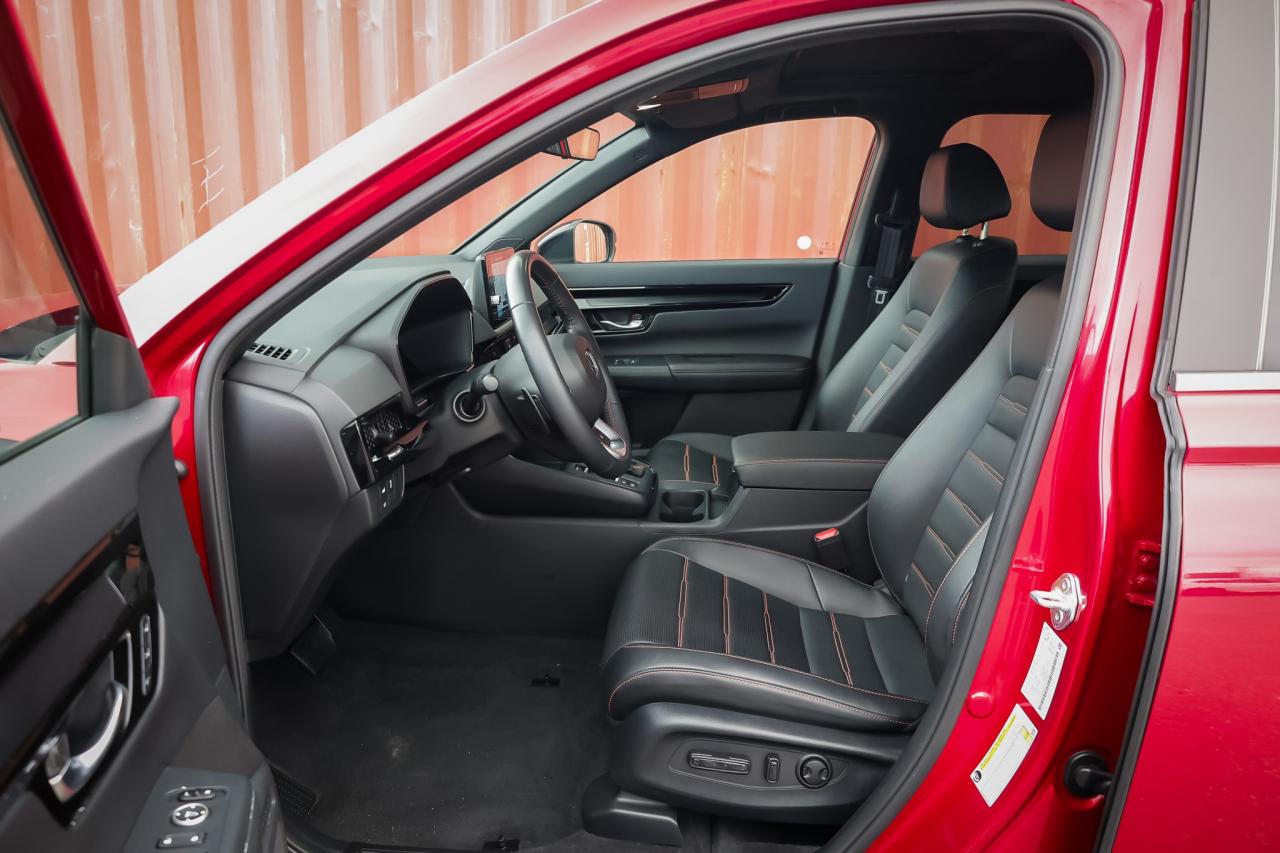 2023 Honda CR-V Hybrid Touring 4dr All-Wheel Drive Photo