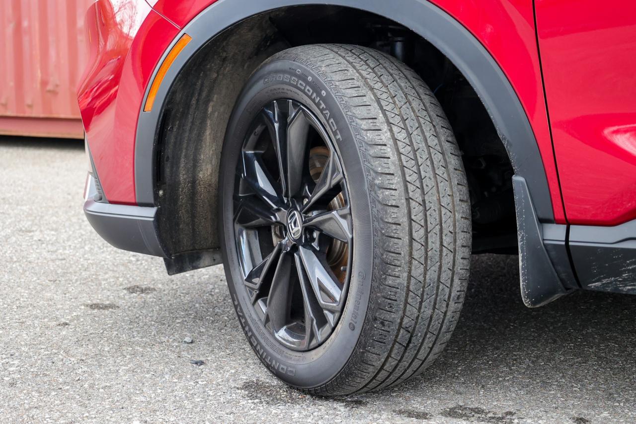 2023 Honda CR-V Hybrid Touring 4dr All-Wheel Drive Photo