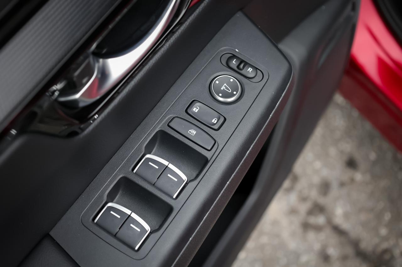 2023 Honda CR-V Hybrid Touring 4dr All-Wheel Drive Photo