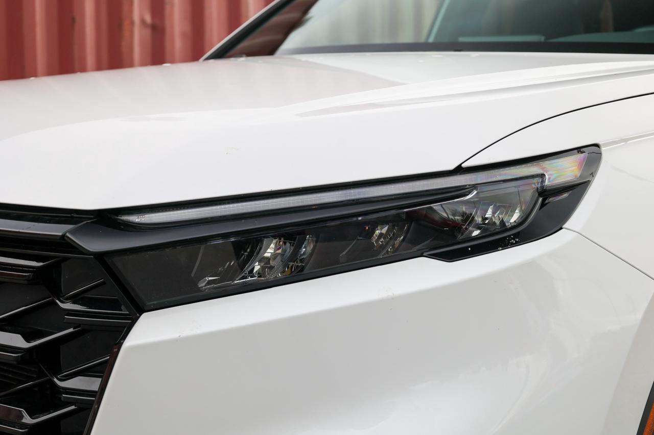 2024 Honda CR-V Hybrid Touring 4dr All-Wheel Drive Photo