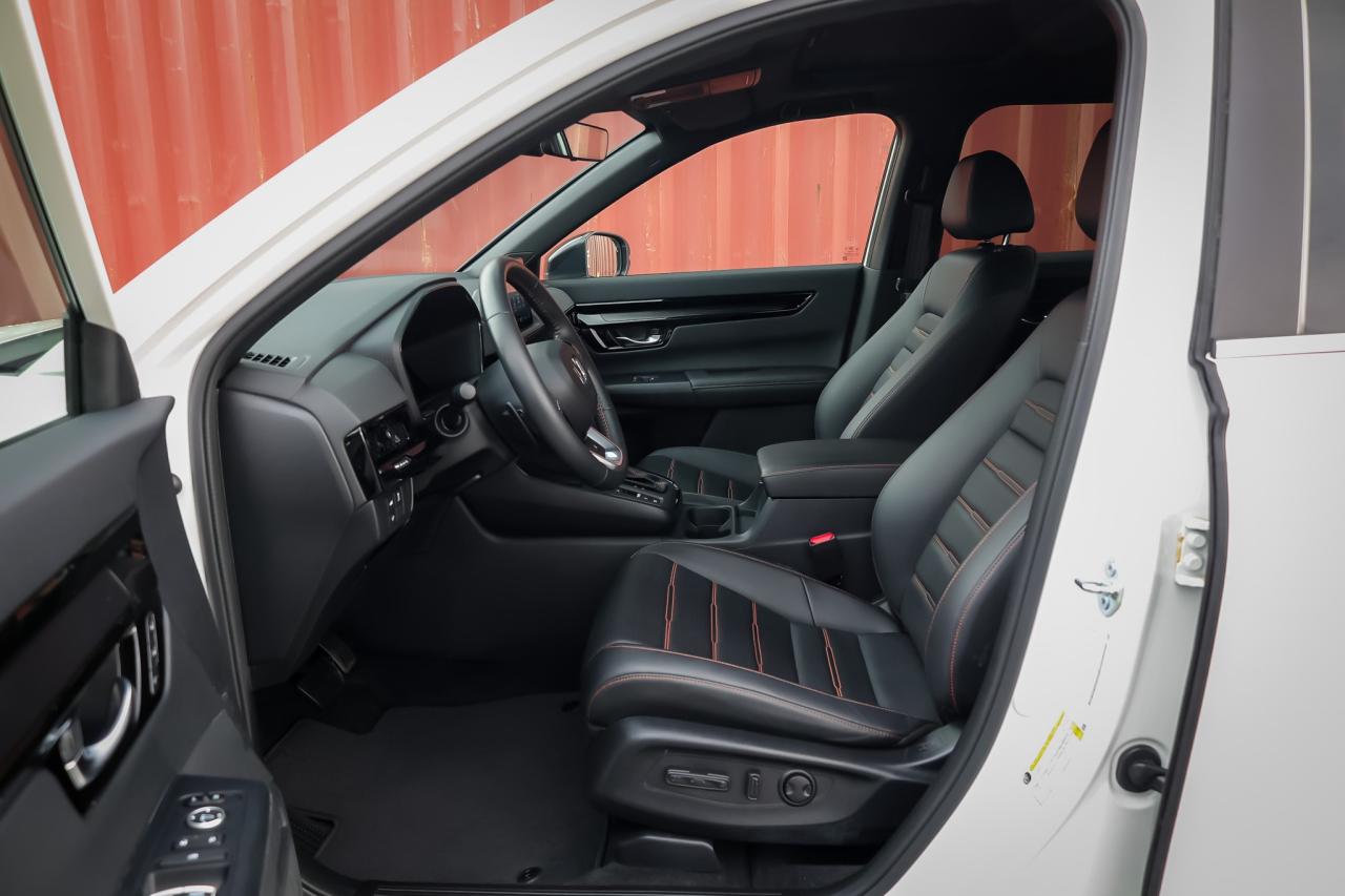 2024 Honda CR-V Hybrid Touring 4dr All-Wheel Drive Photo