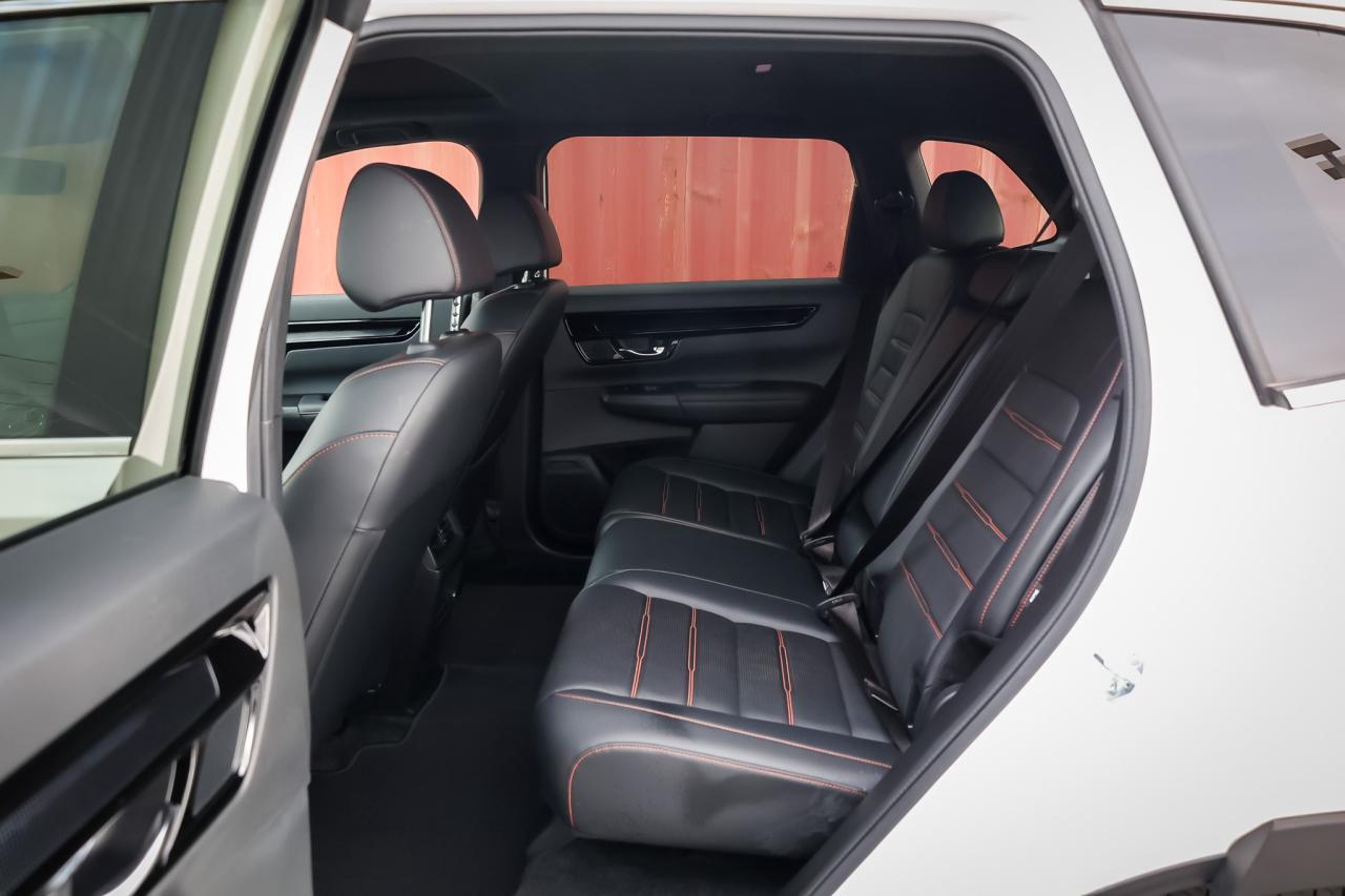 2024 Honda CR-V Hybrid Touring 4dr All-Wheel Drive Photo