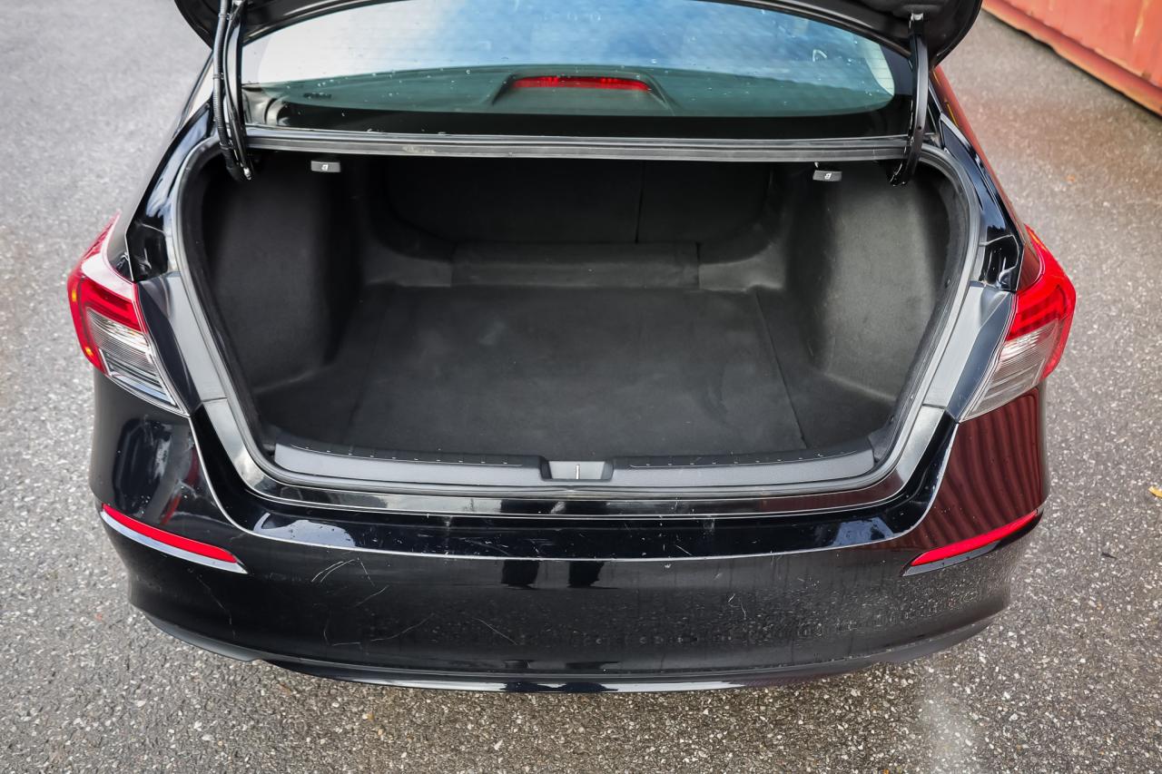 2023 Honda Civic EX-B 4dr Sedan Photo