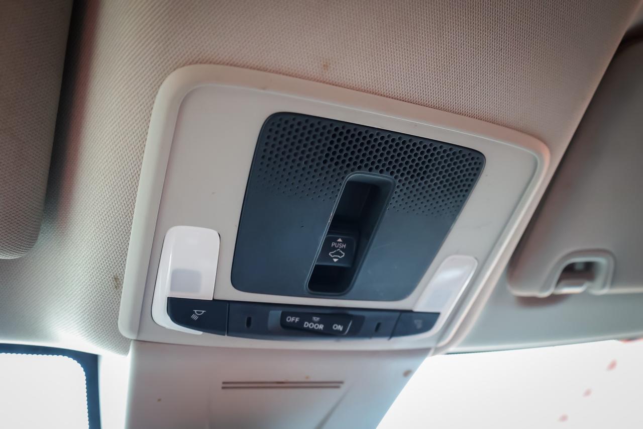 2023 Honda Civic EX-B 4dr Sedan Photo