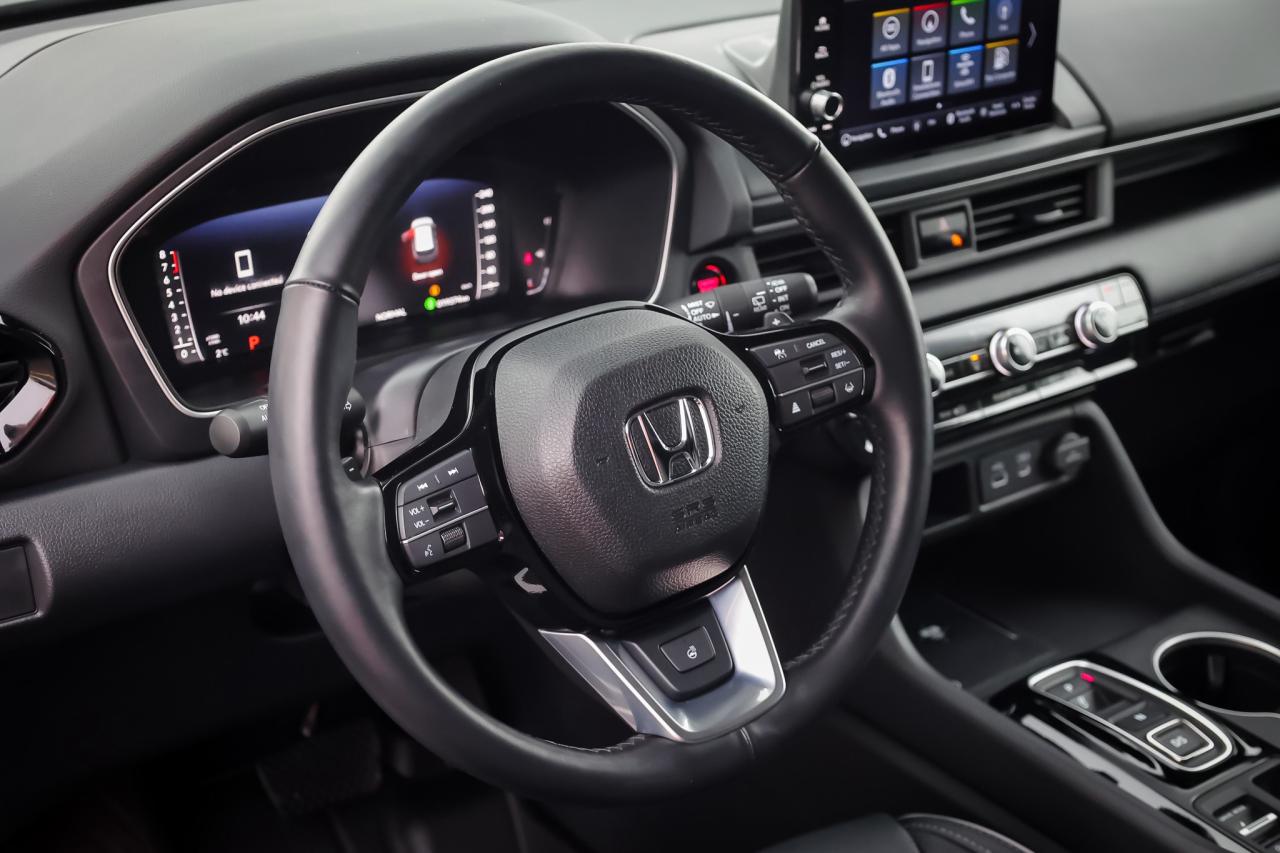 2025 Honda Pilot Touring 4dr All-Wheel Drive Photo