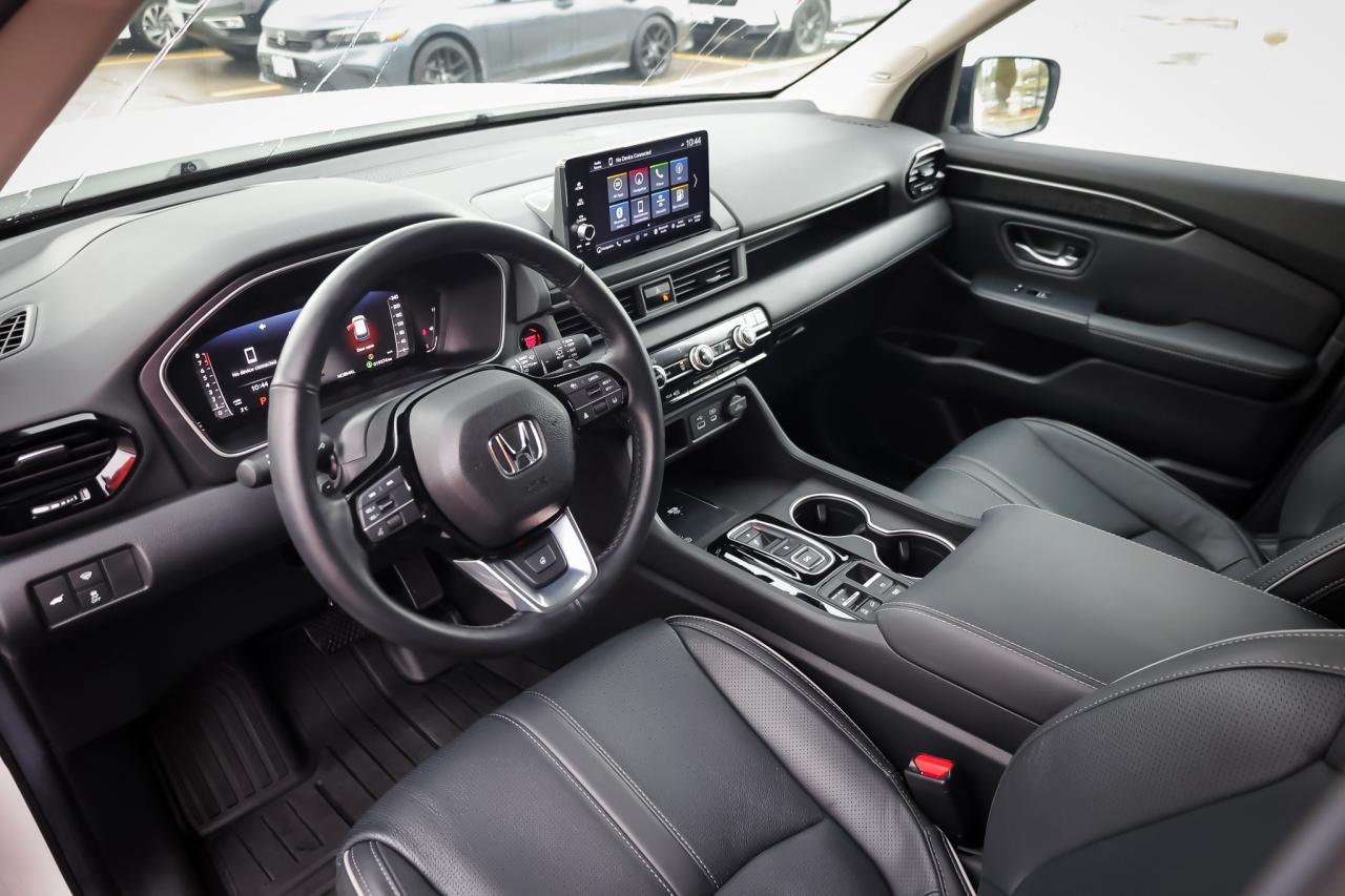 2025 Honda Pilot Touring 4dr All-Wheel Drive Photo
