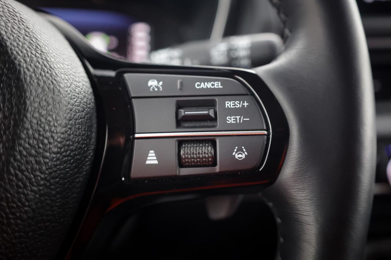 2025 Honda Pilot Touring 4dr All-Wheel Drive Photo