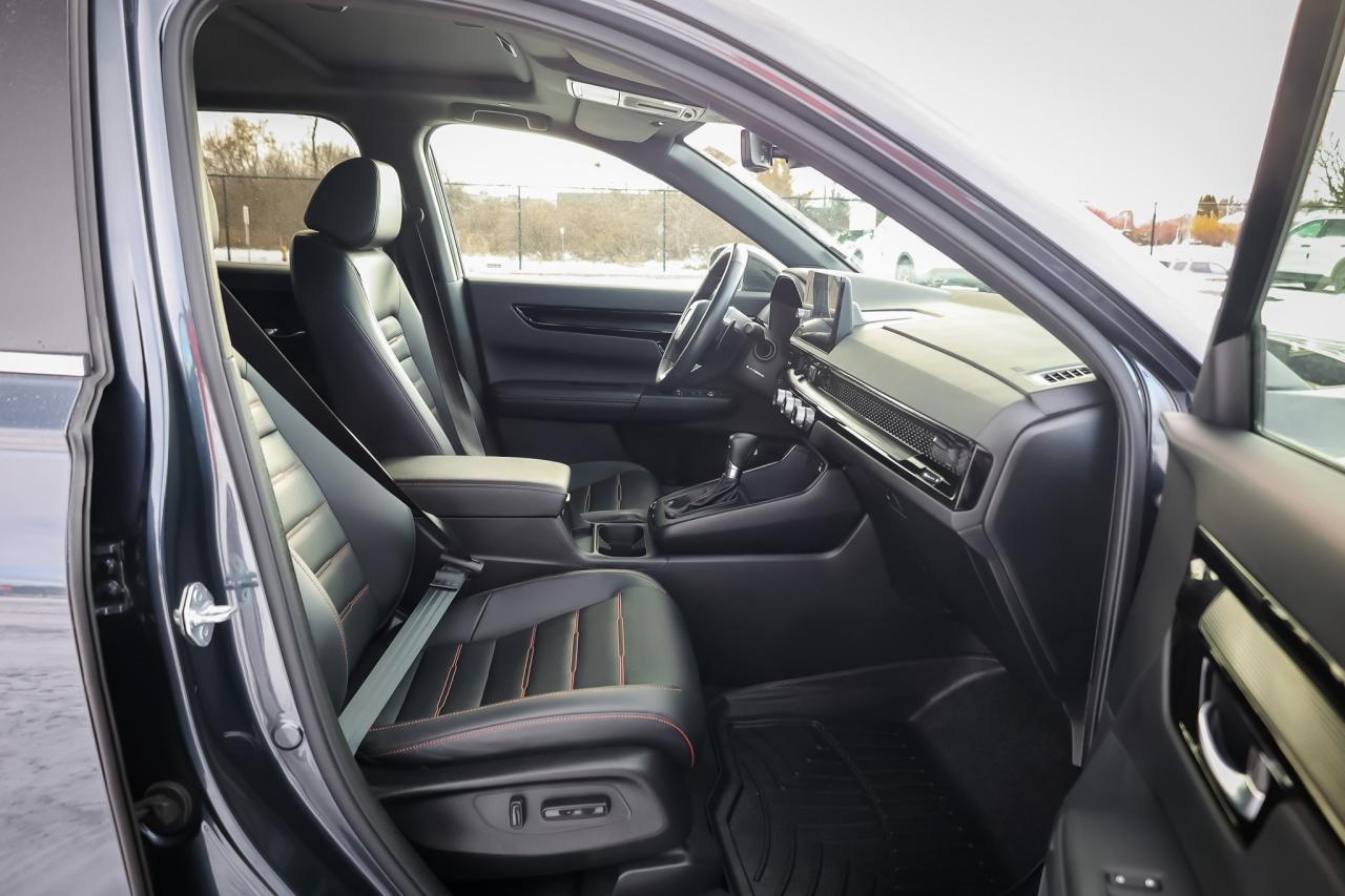 2023 Honda CR-V Hybrid Touring 4dr All-Wheel Drive Photo