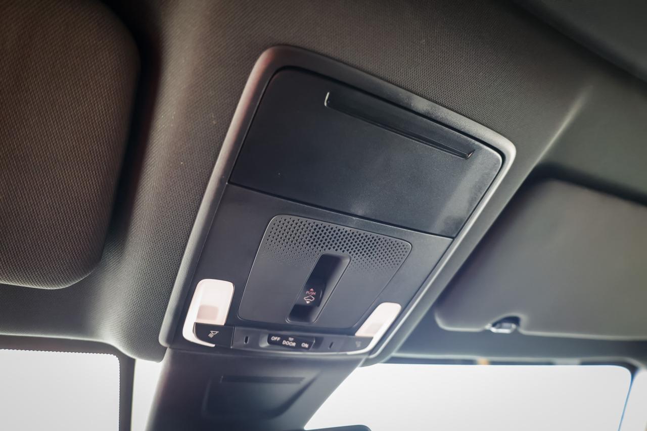 2023 Honda CR-V Hybrid Touring 4dr All-Wheel Drive Photo