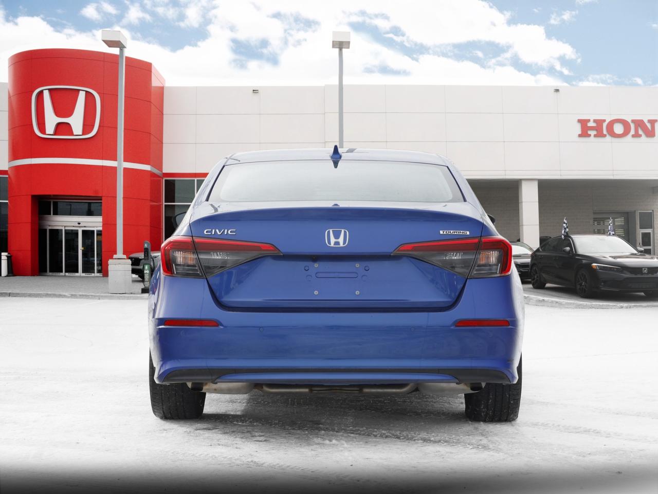 2022 Honda Civic Touring 4dr Sedan Photo