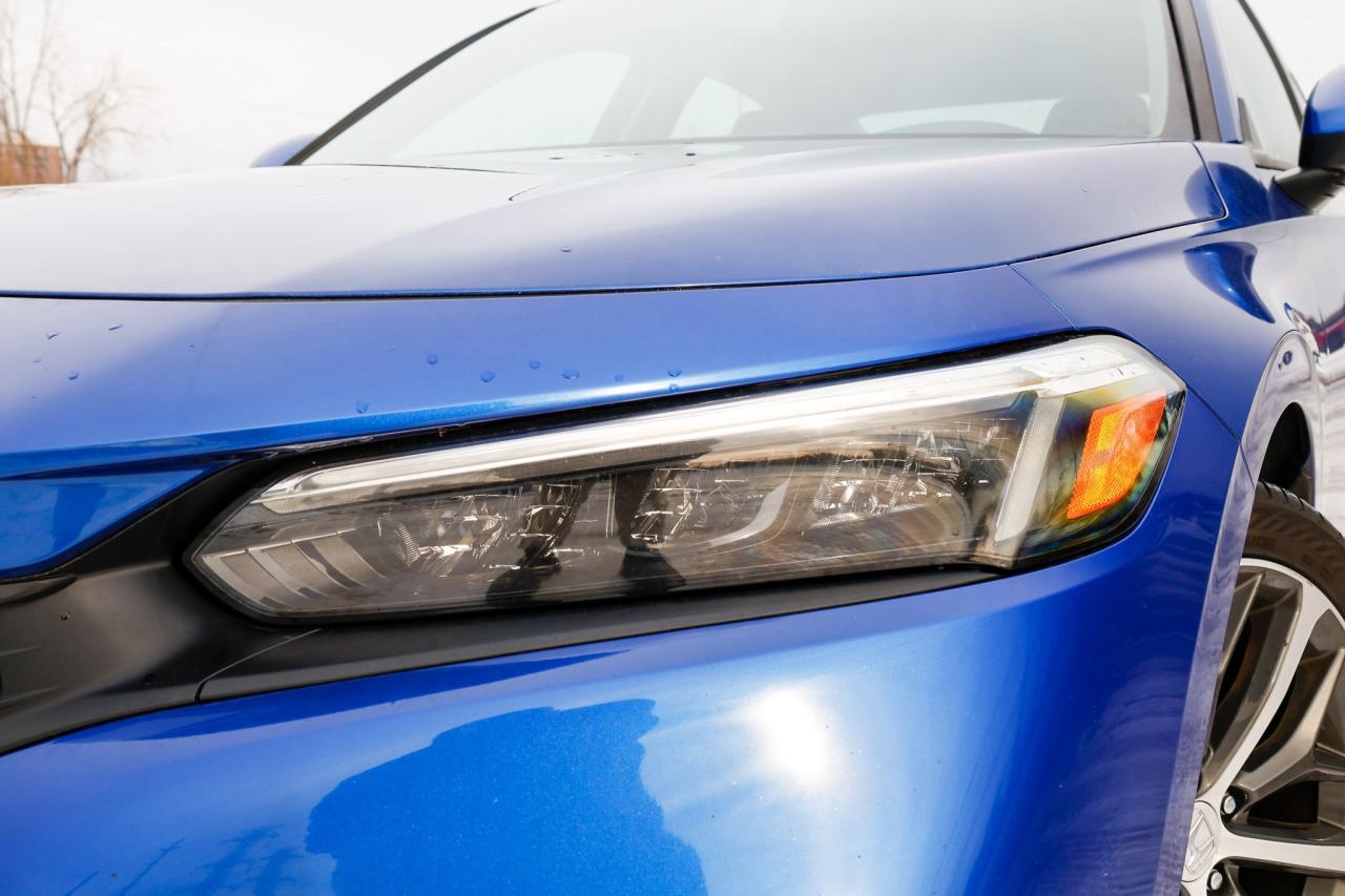 2022 Honda Civic Touring 4dr Sedan Photo