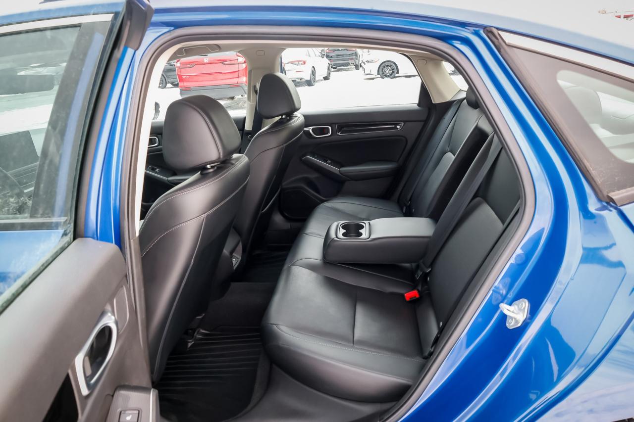 2022 Honda Civic Touring 4dr Sedan Photo