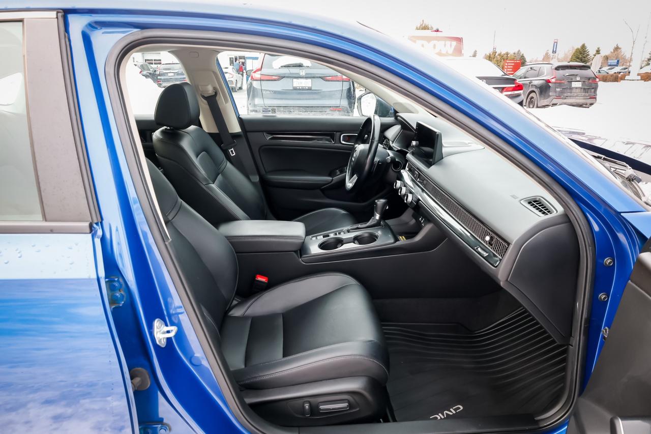 2022 Honda Civic Touring 4dr Sedan Photo