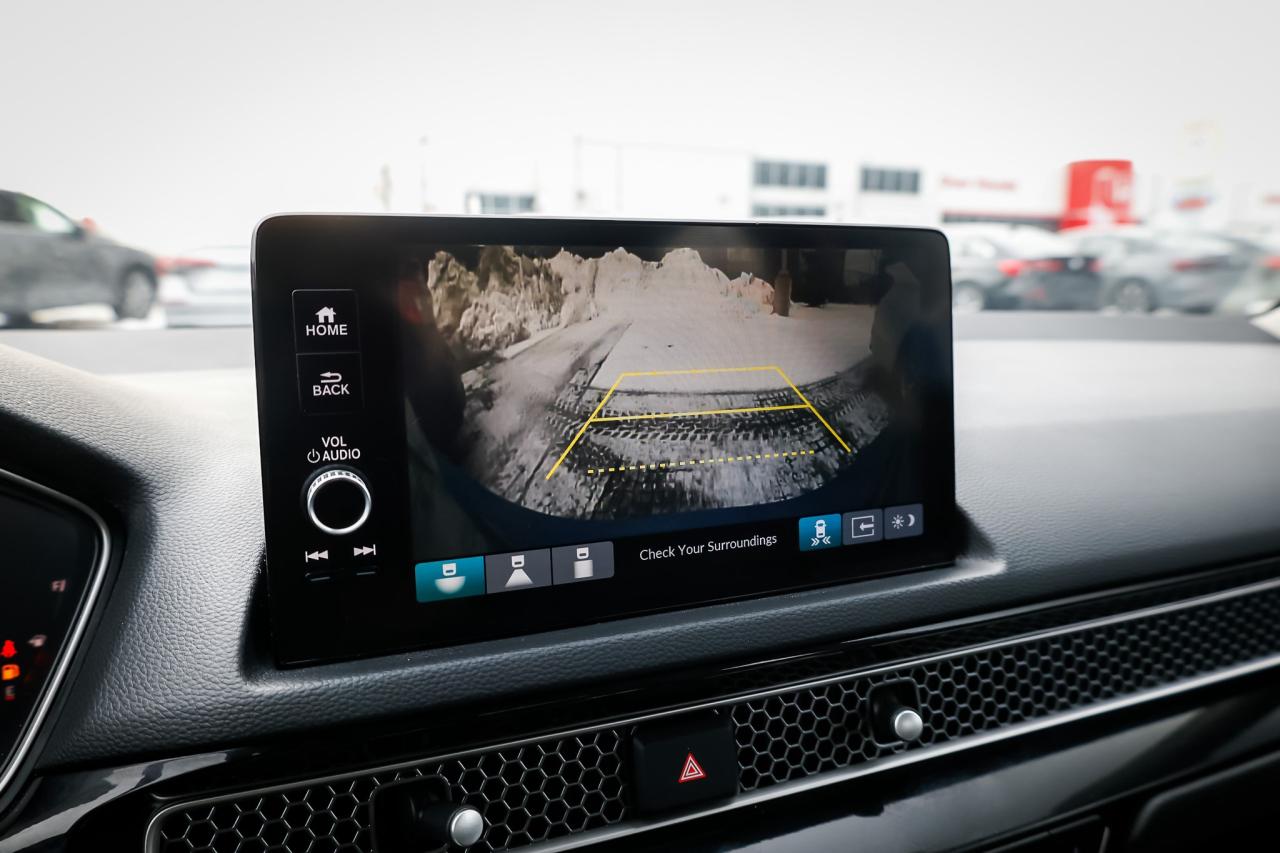 2022 Honda Civic Touring 4dr Sedan Photo