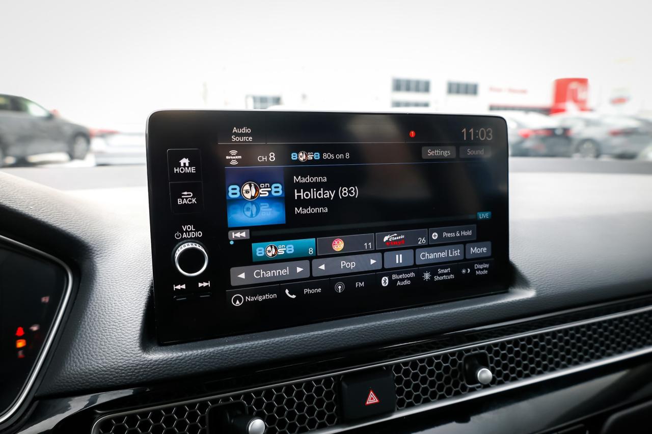 2022 Honda Civic Touring 4dr Sedan Photo