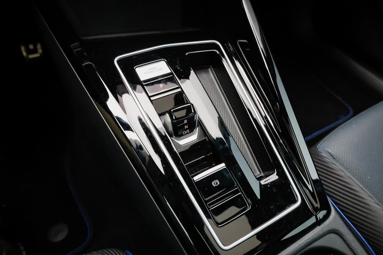 2025 Volkswagen Golf R Black Edition 4dr All-Wheel Drive 4MOTION Hatchback Photo