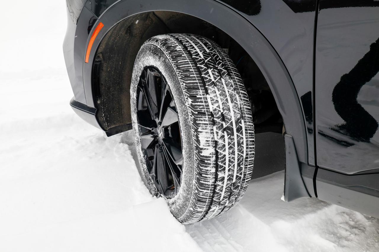 2024 Honda CR-V Hybrid Touring 4dr All-Wheel Drive Photo