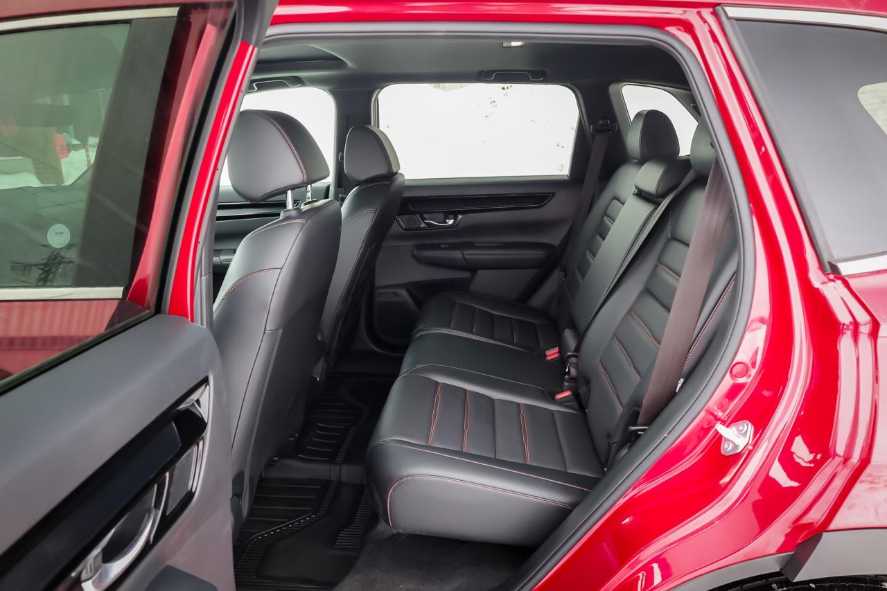 2024 Honda CR-V Hybrid Touring 4dr All-Wheel Drive Photo