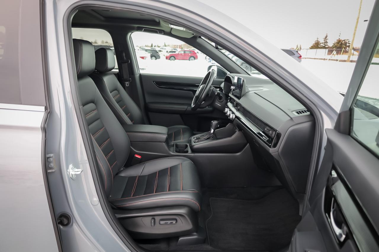 2023 Honda CR-V Hybrid Touring 4dr All-Wheel Drive Photo