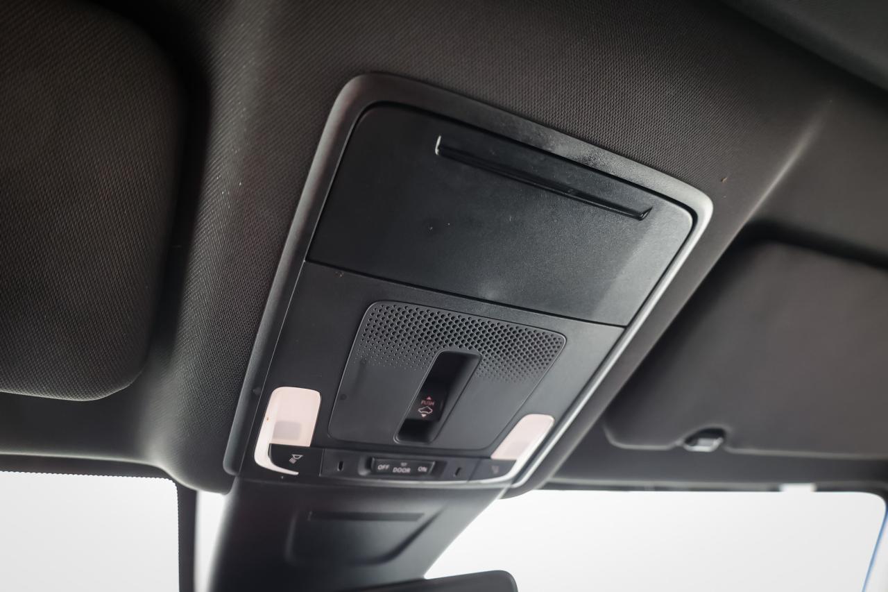 2023 Honda CR-V Hybrid Touring 4dr All-Wheel Drive Photo