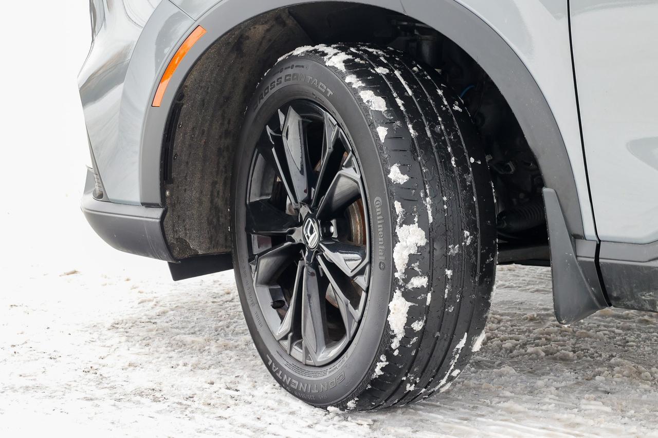 2023 Honda CR-V Hybrid Touring 4dr All-Wheel Drive Photo