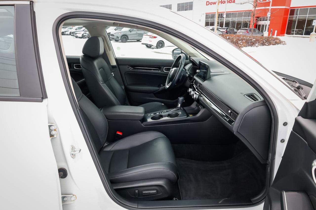 2023 Honda Civic Touring 4dr Sedan Photo