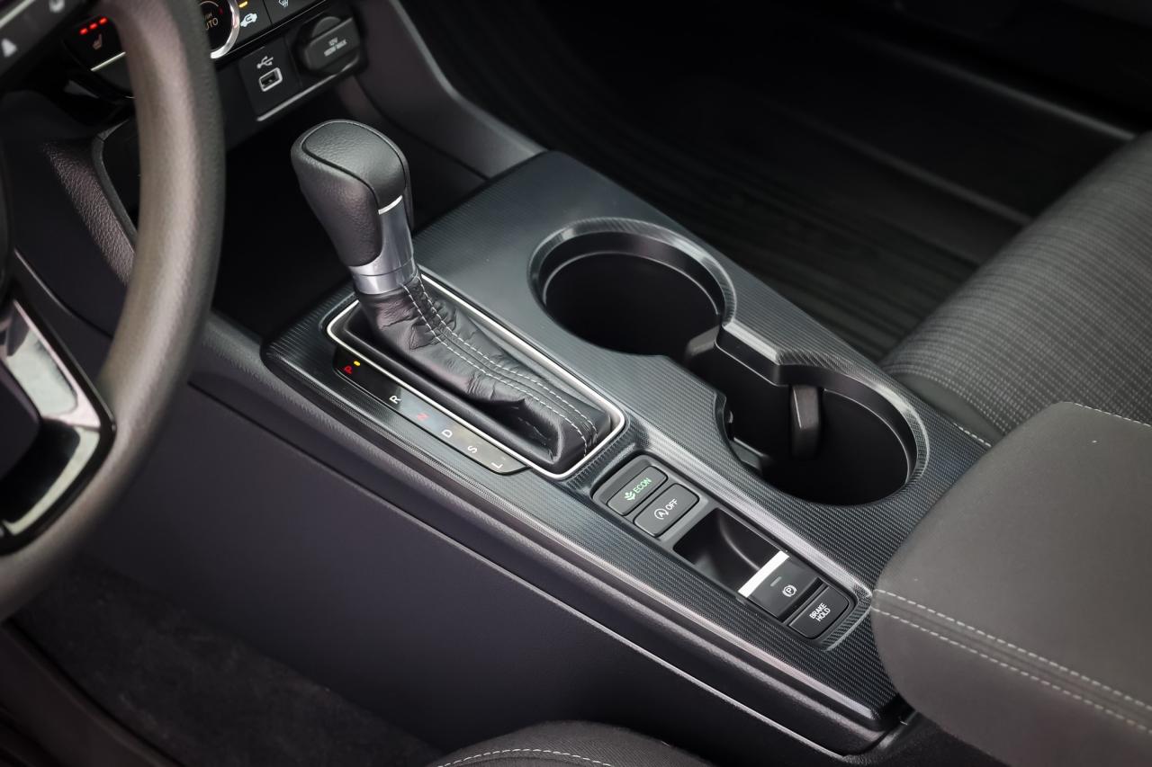 2022 Honda Civic LX 4dr Sedan Photo