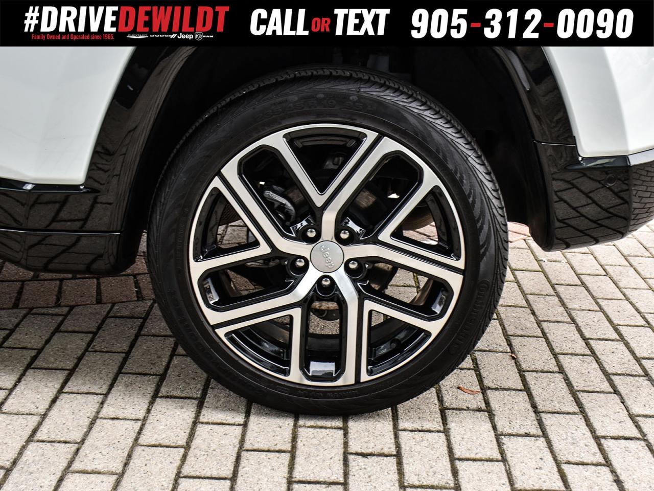 2024 Jeep Compass LIMITED   ELITE GROUP   HEATED + VENTED LEATHER Photo