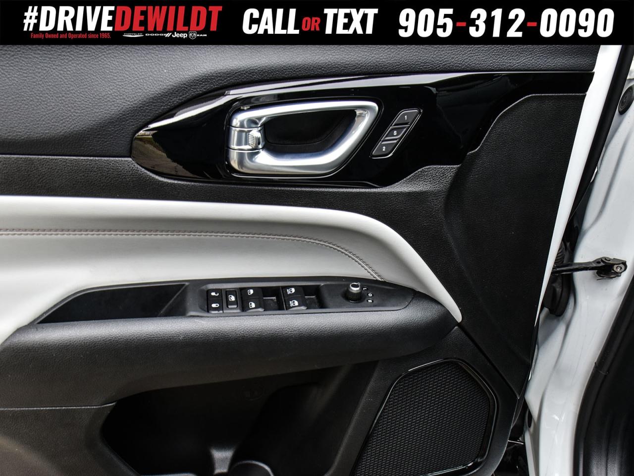 2024 Jeep Compass LIMITED   ELITE GROUP   HEATED + VENTED LEATHER Photo