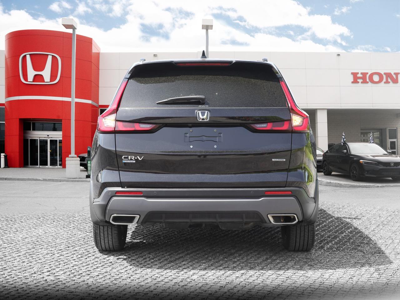 2024 Honda CR-V Hybrid Touring 4dr All-Wheel Drive Photo2