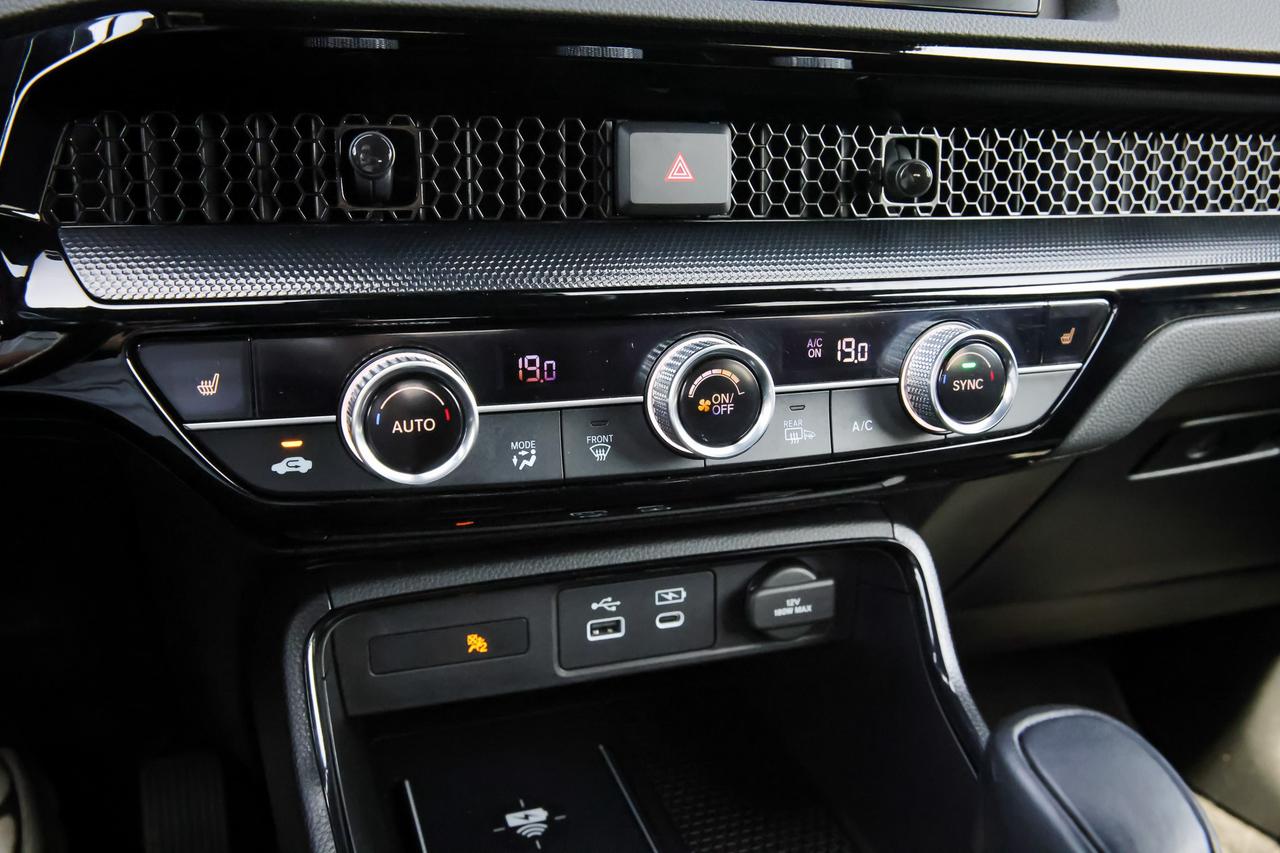 2024 Honda CR-V Hybrid Touring 4dr All-Wheel Drive Photo