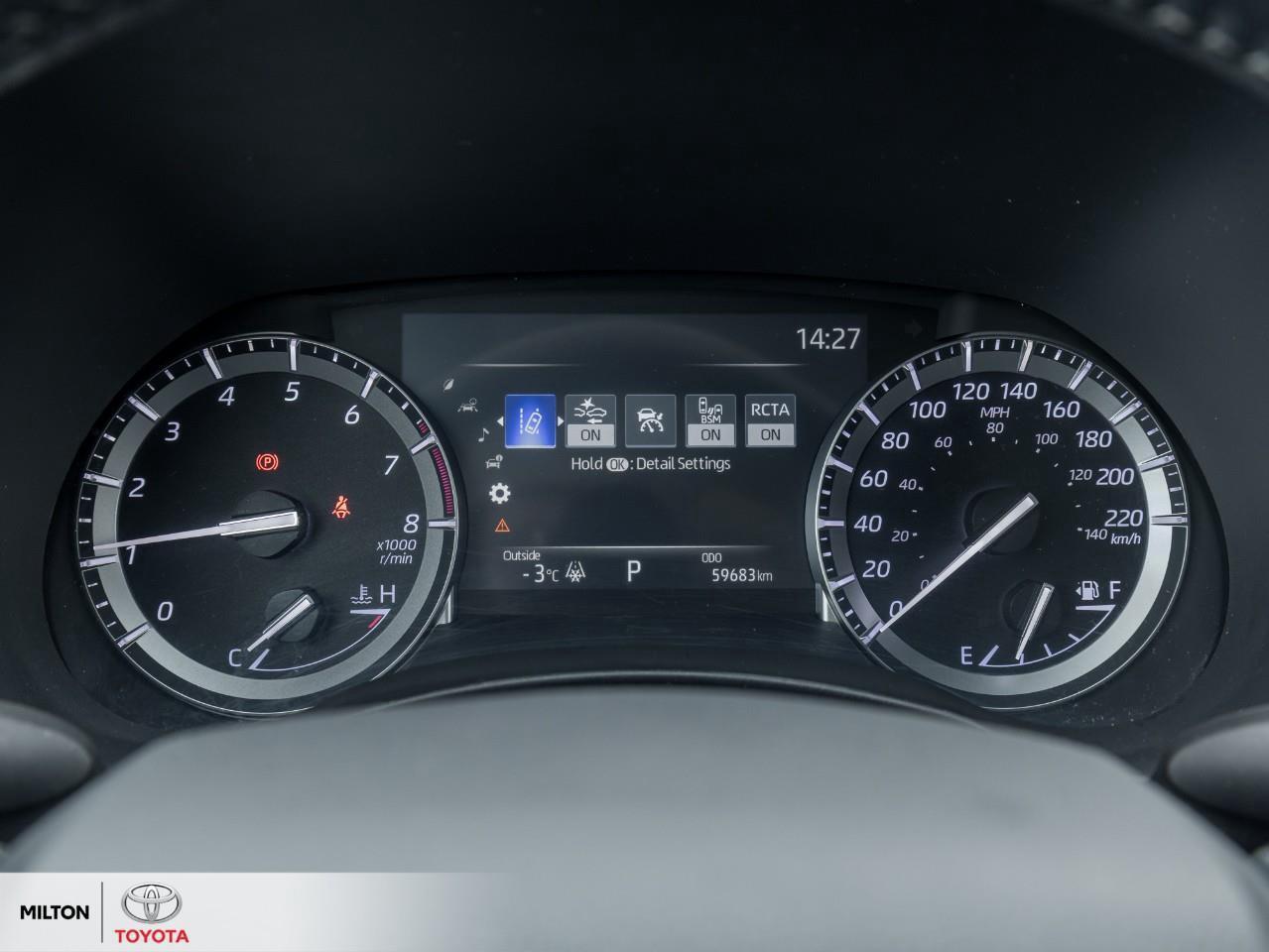 2021 Toyota Highlander LEATHER SUNROOF BLIND SPOT ONE OWNER NEW TIRES AND Photo