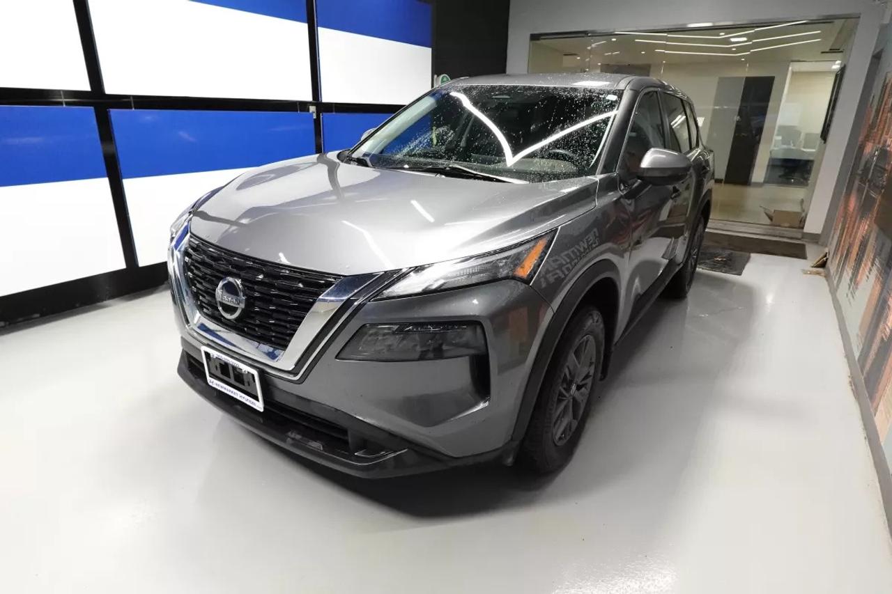 2021 Nissan Rogue S   HEATED SEATS   BACKUP CAM   APPLE CARPLAY   CR Photo