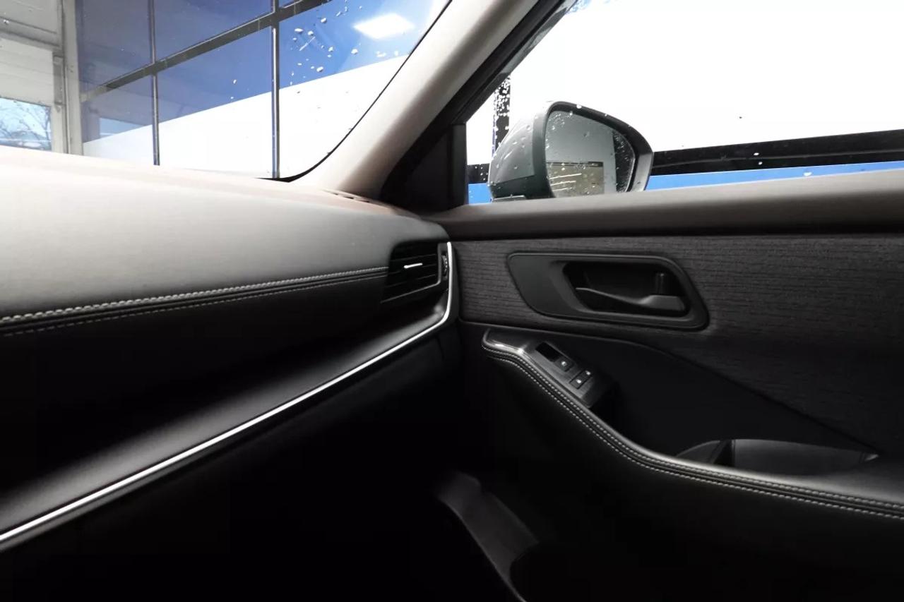 2021 Nissan Rogue S   HEATED SEATS   BACKUP CAM   APPLE CARPLAY   CR Photo